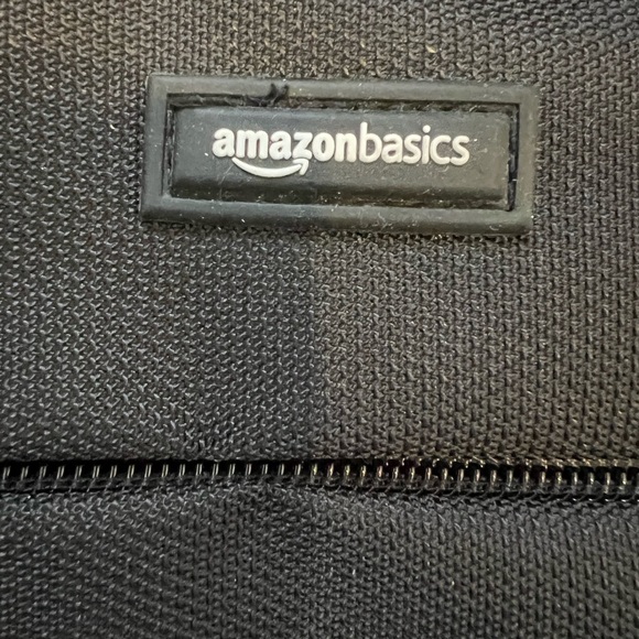 Amazon Basics Laptop Computer Bag Tablet should bag size 15.6 inch - Picture 7 of 7